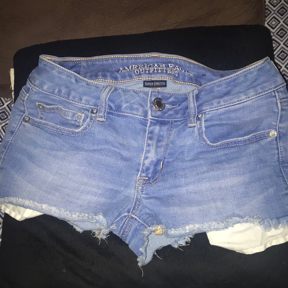 American eagle woman’s super stretch shorts